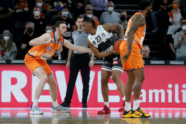 新闻形成完 新闻形成完