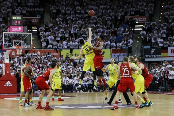 詹姆斯也曾 詹姆斯也曾