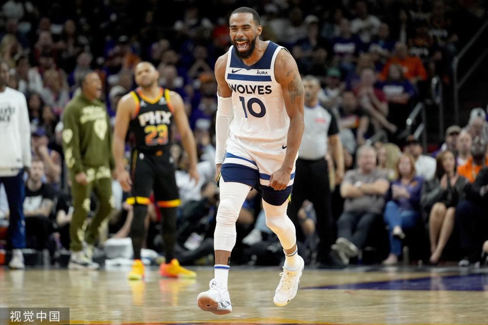 在紧张激烈 在紧张激烈