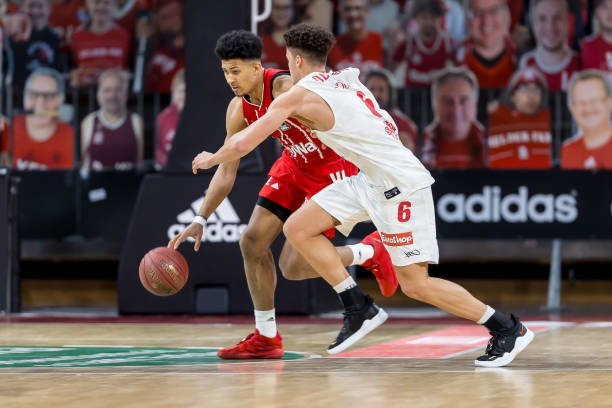 直线攻还是 直线攻还是